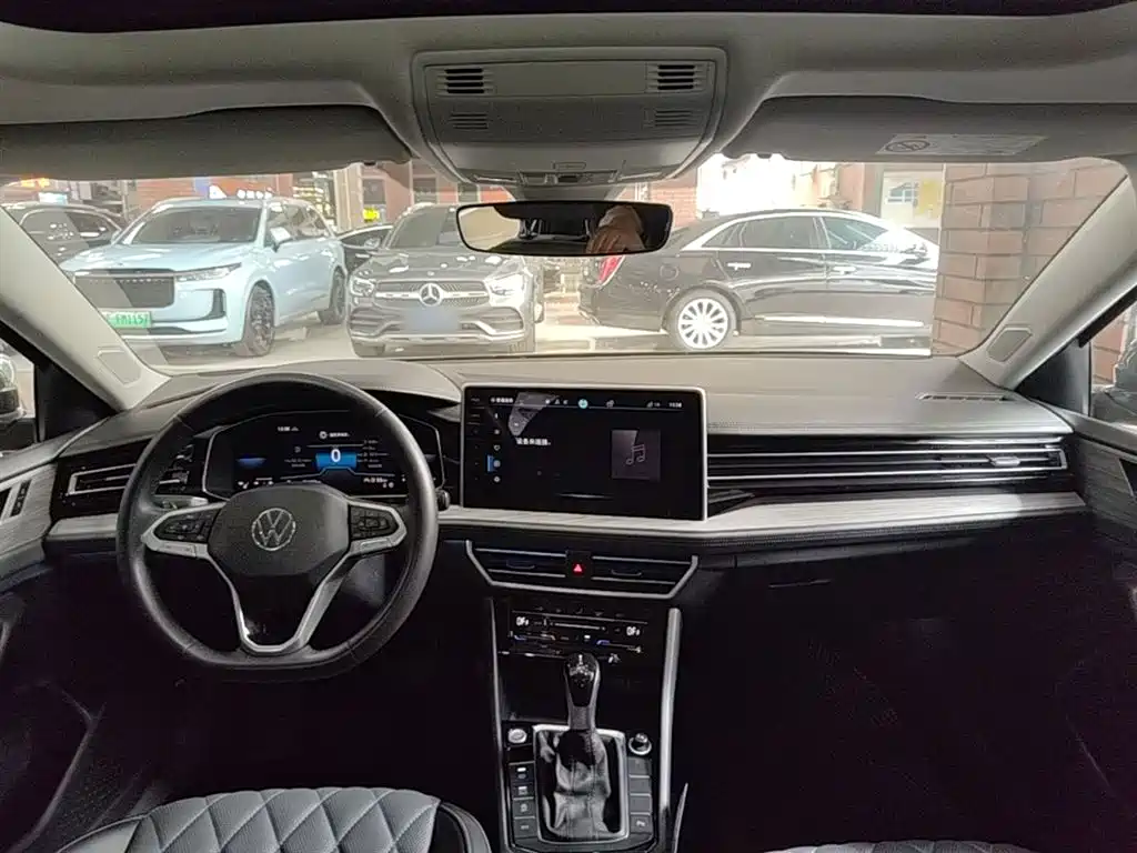 Volkswagen Sagitar 2023 — фото 10