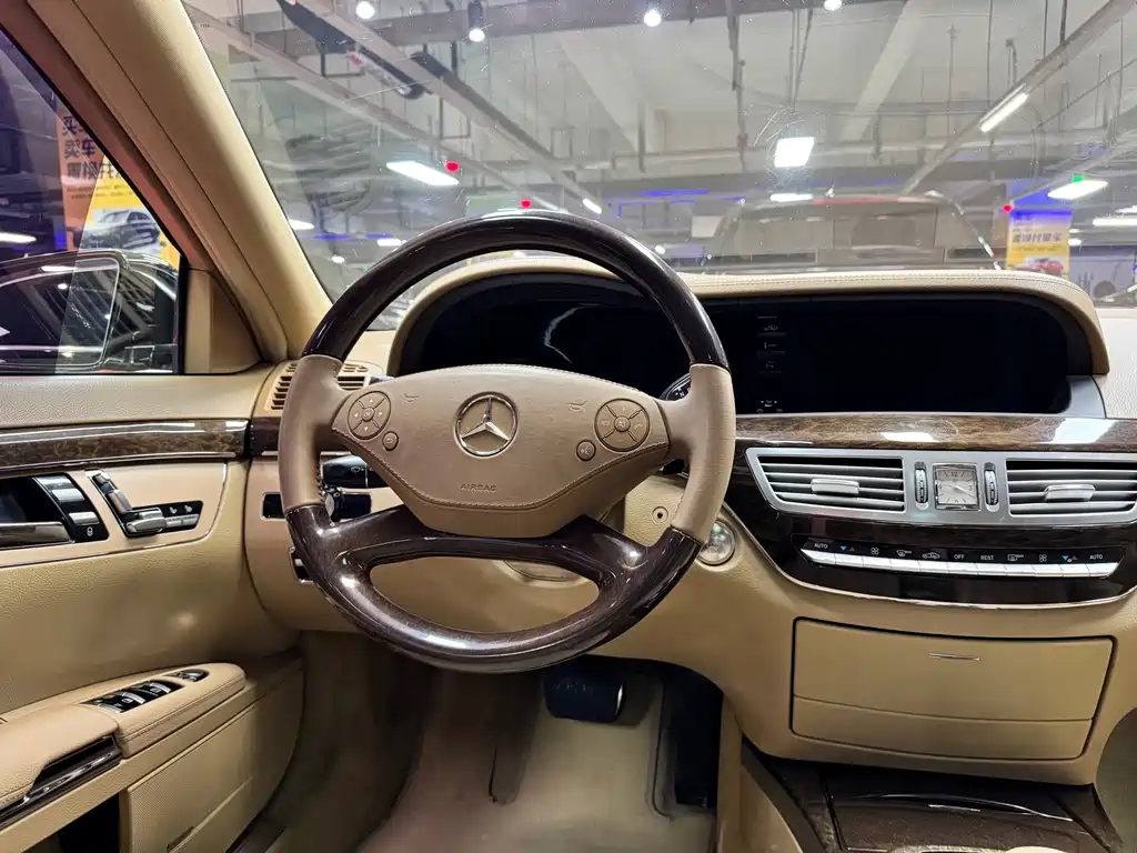 Mercedes-Benz S-Class 2011 — фото 27