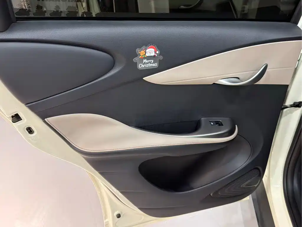 BYD Dolphin 2023 — фото 10
