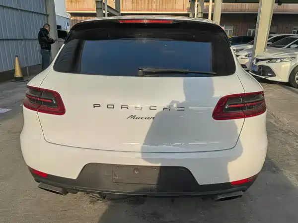 Porsche Macan 2014