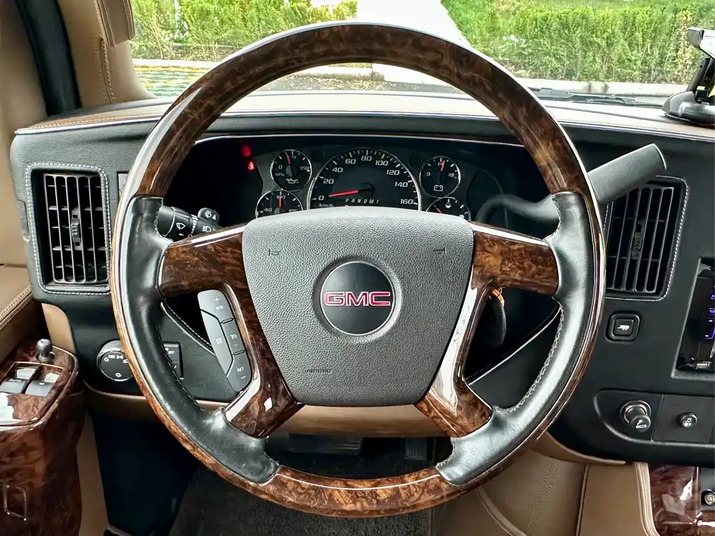 GMC SAVANA 2018 — фото 10