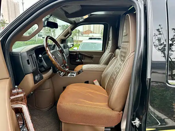 GMC SAVANA 2018