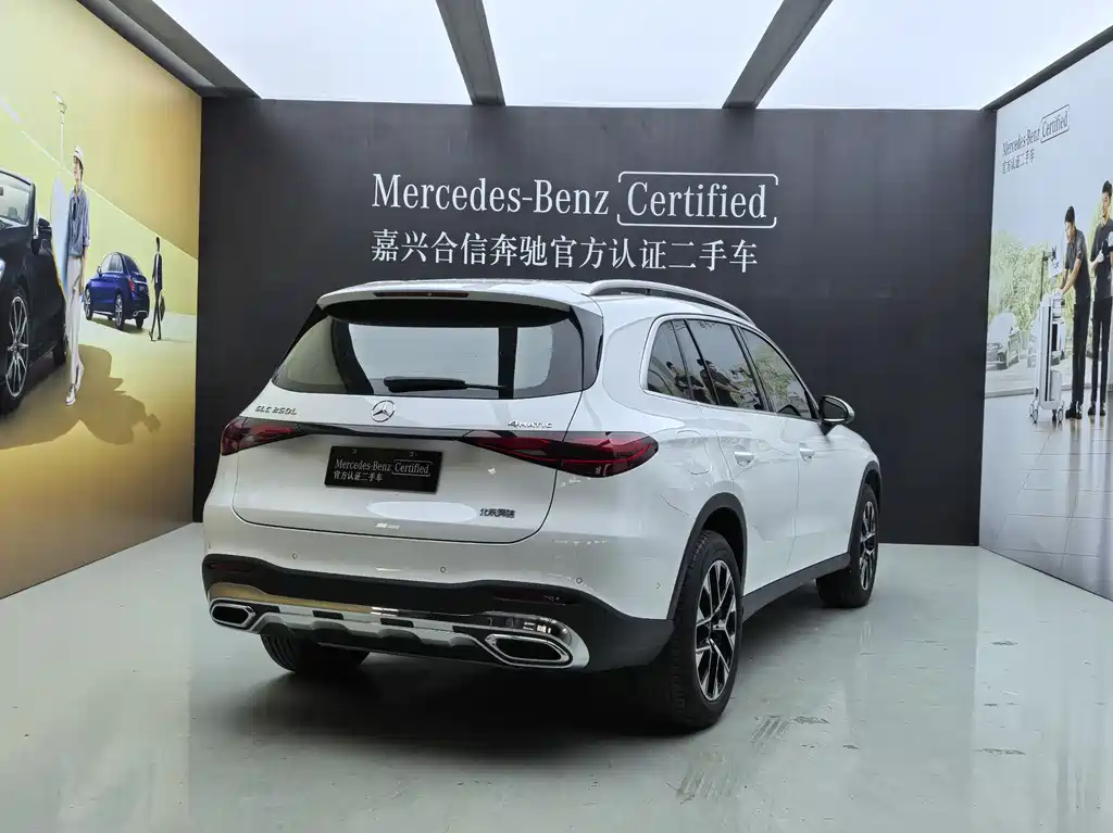 Mercedes-Benz GLC 2023