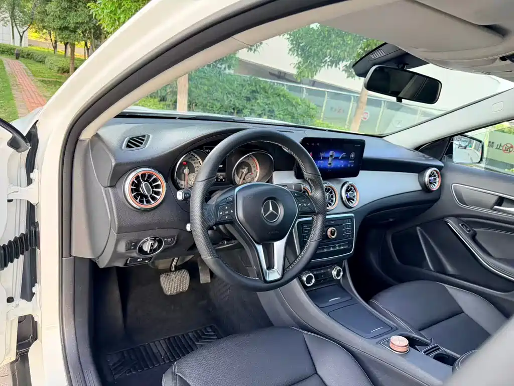 Mercedes-Benz GLA 2016 — фото 8
