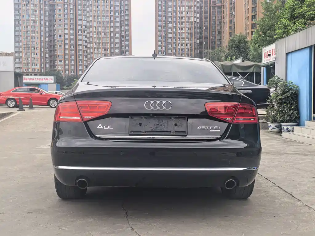 Audi A8 2014