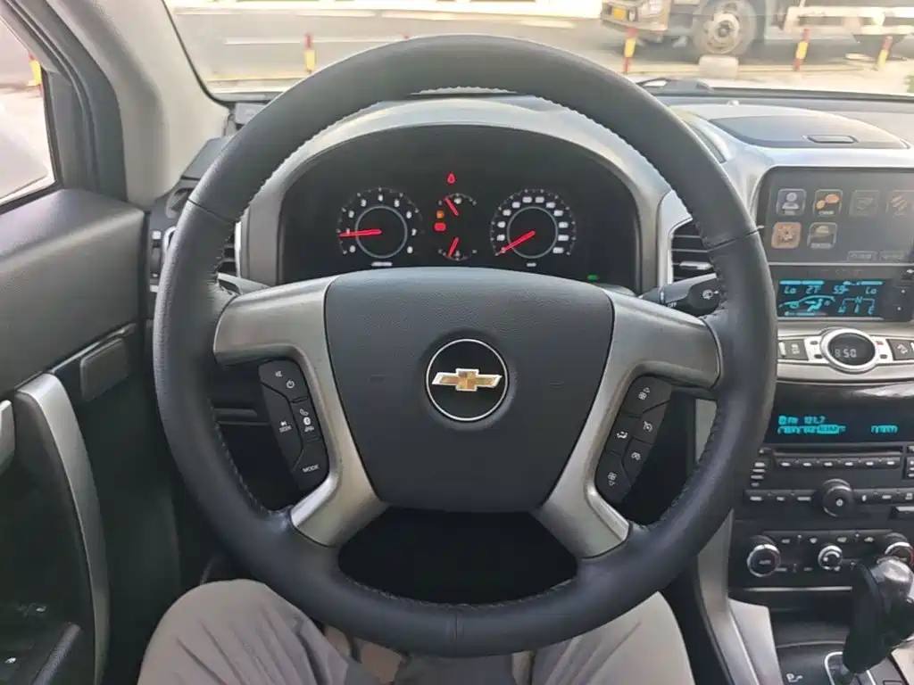 Chevrolet Captiva 2015 — фото 11