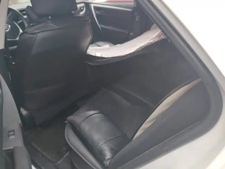 Toyota Corolla 2015 — фото 11