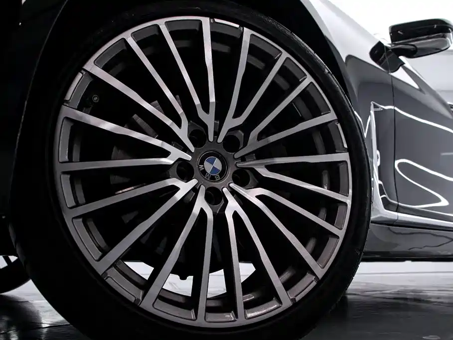 BMW 7 Series 2021 — фото 16