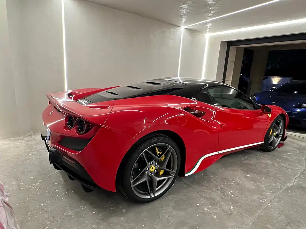 Ferrari F8 2023 — фото 3