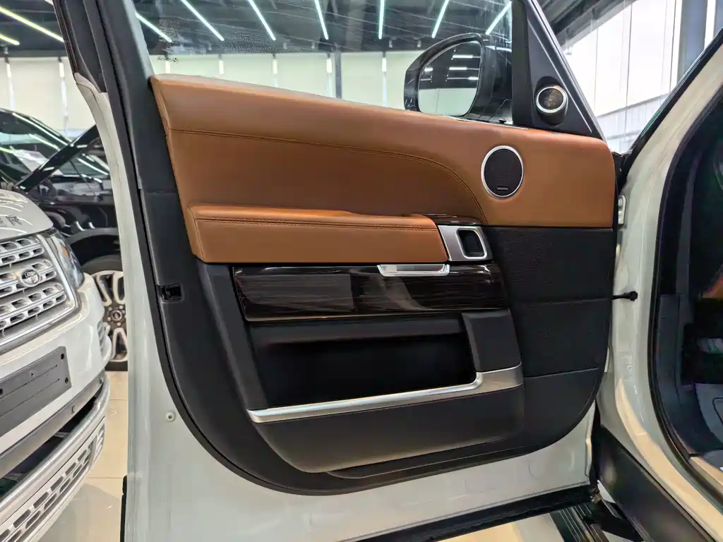 Land Rover Range Rover 2016 — фото 14