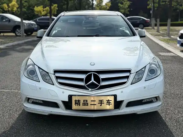 Mercedes-Benz E-Class 2010