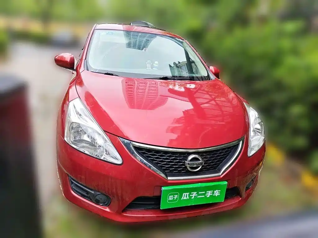 Nissan Tiida 2015 — фото 3