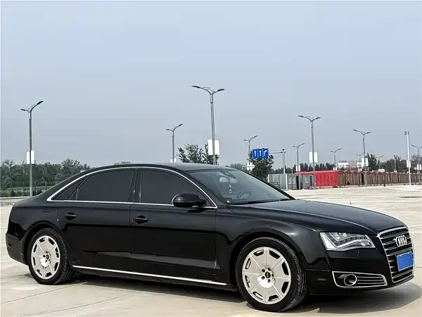 Audi A8 2013