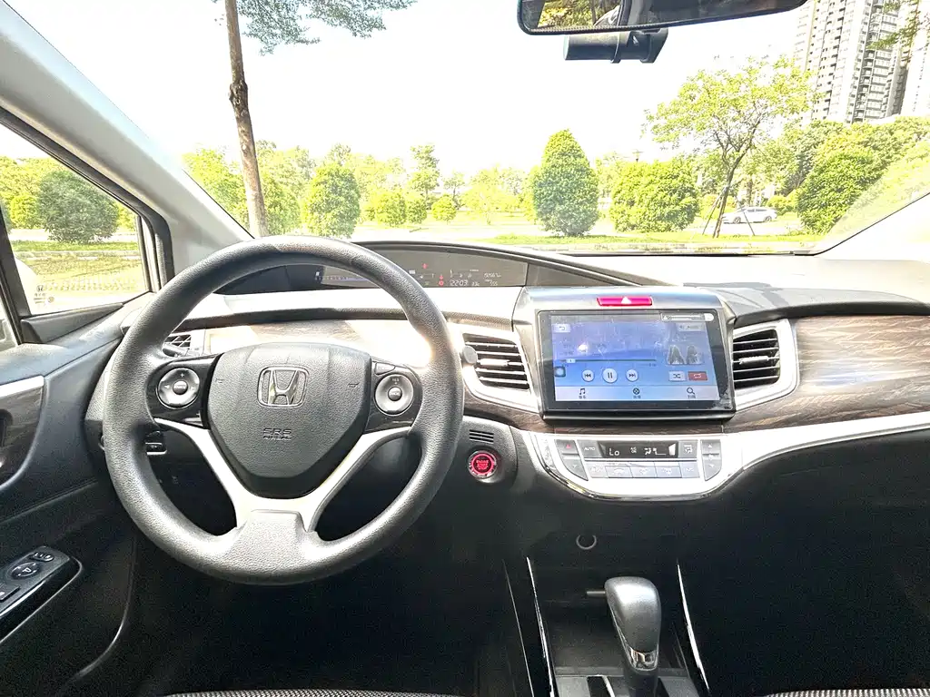 Honda Jade 2017 — фото 17