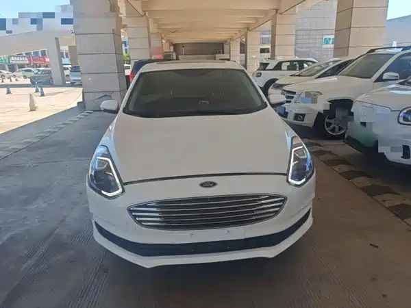Ford Escort 2021