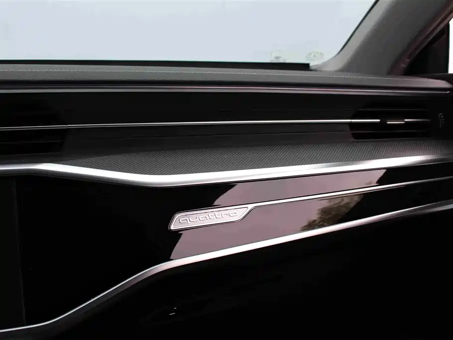 Audi A7L 2024 — фото 13