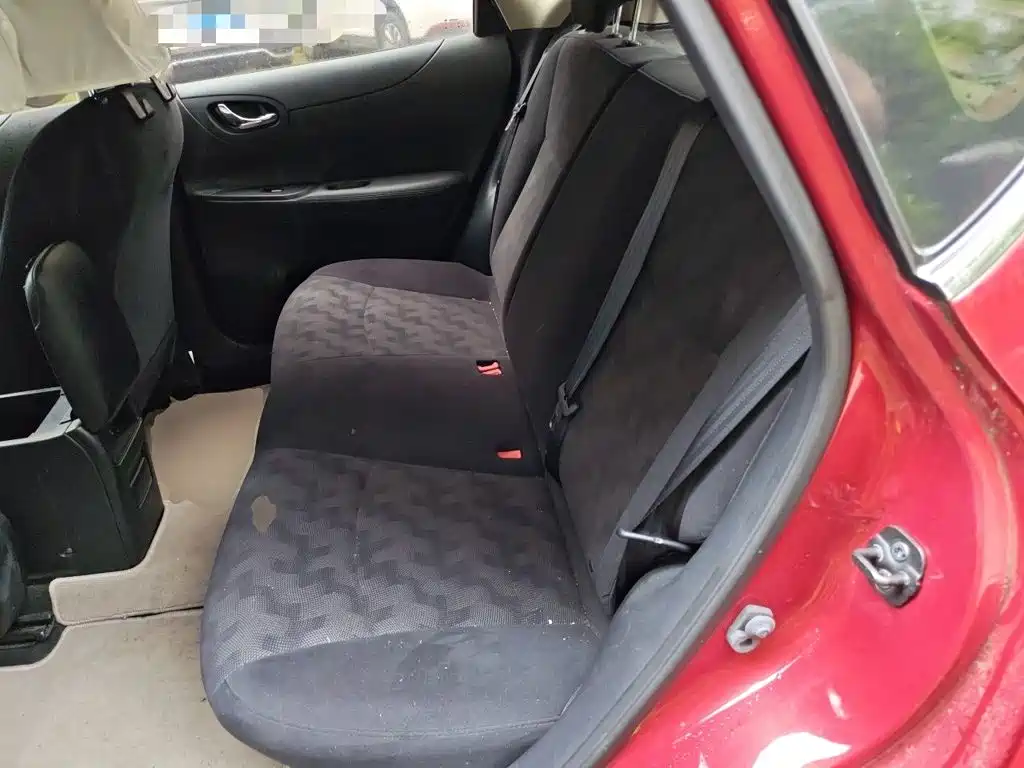 Nissan Tiida 2015 — фото 14