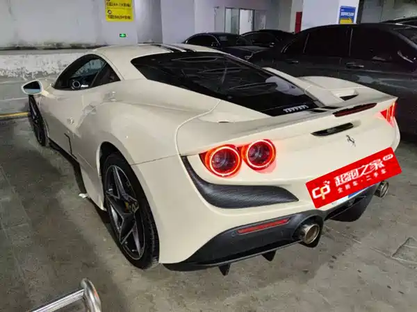 Ferrari F8 2019