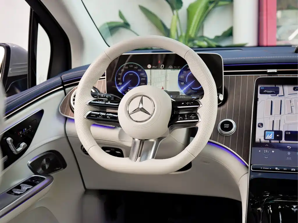 Mercedes-Benz EQE SUV 2025 — фото 15