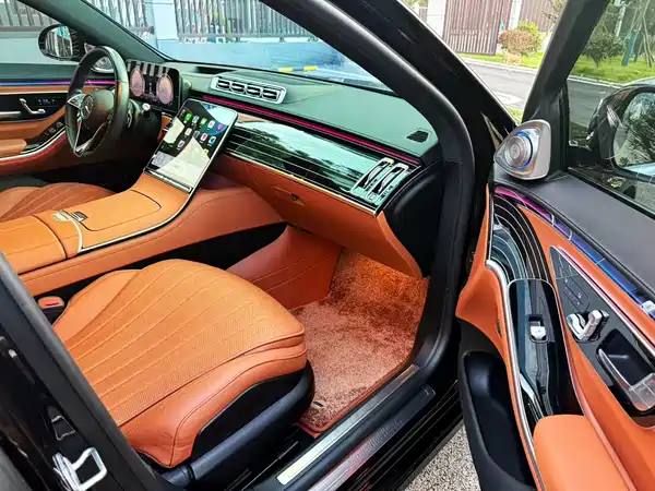 Mercedes-Benz S-Class 2024
