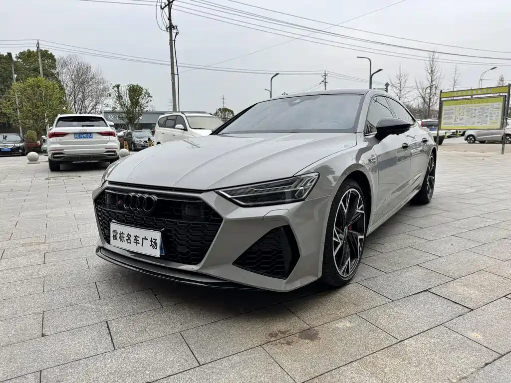 Audi A7L 2025 — фото 1