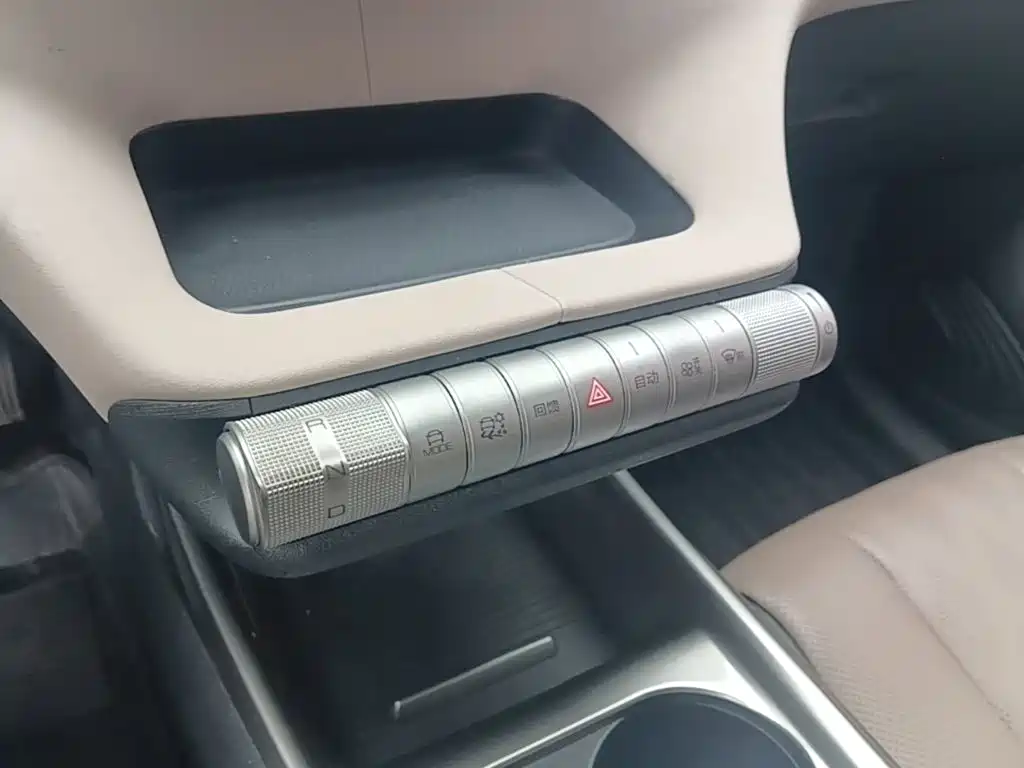 BYD Dolphin 2023 — фото 14