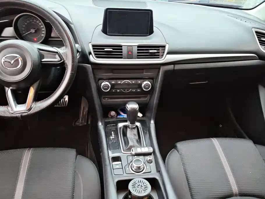 Mazda 3 Angkesela 2018 — фото 13