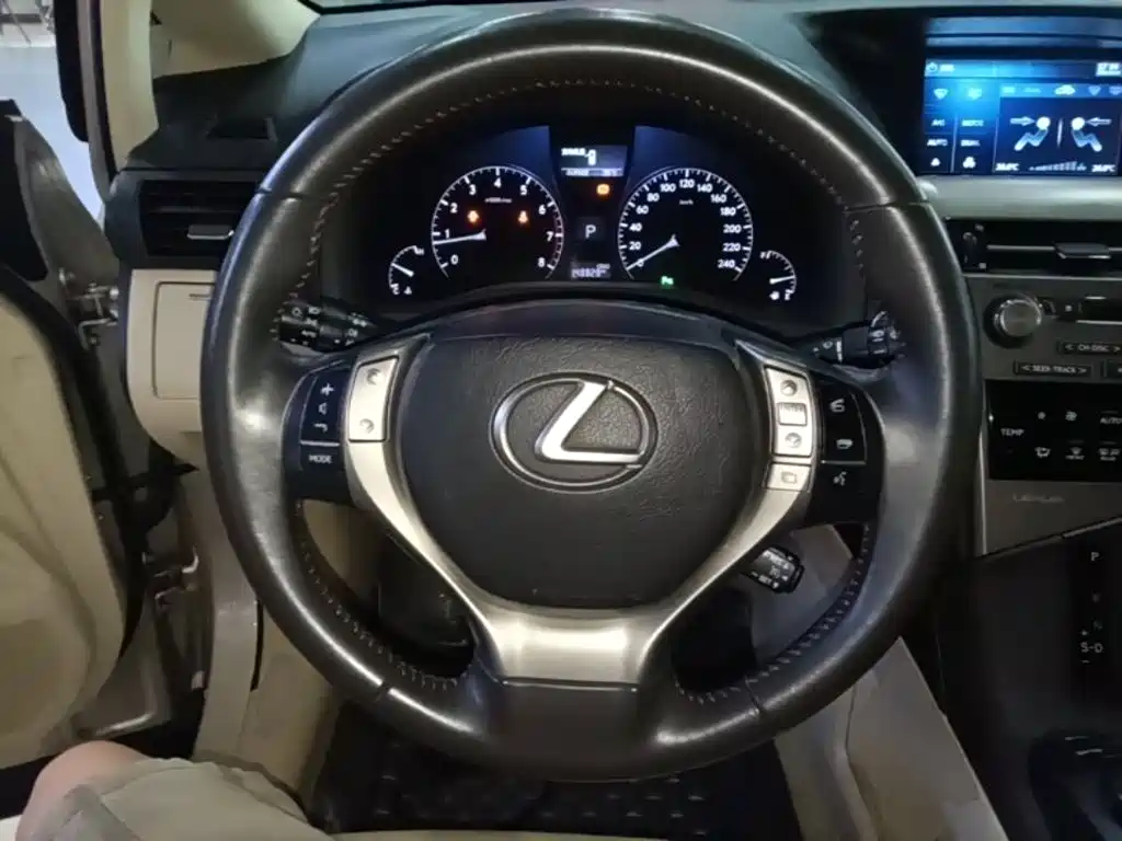 Lexus RX Classic 2014 — фото 11