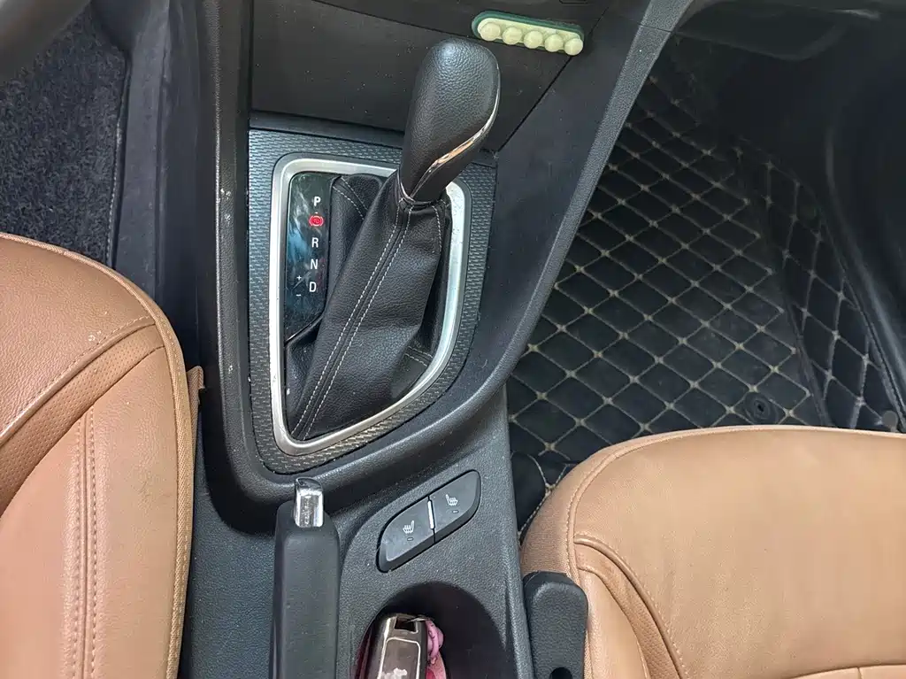 Buick Excelle 2018 — фото 14