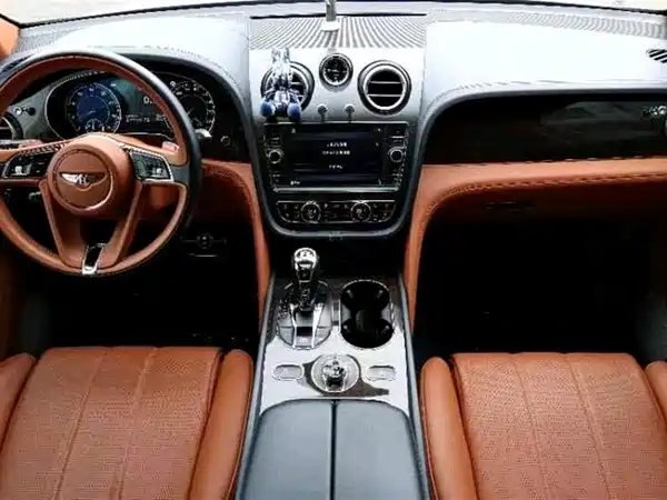 Bentley Bentayga 2017