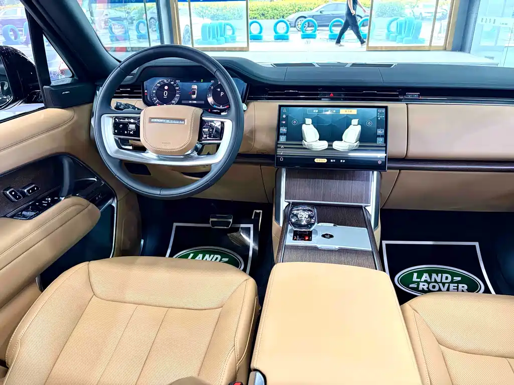 Land Rover Range Rover 2024 — фото 11