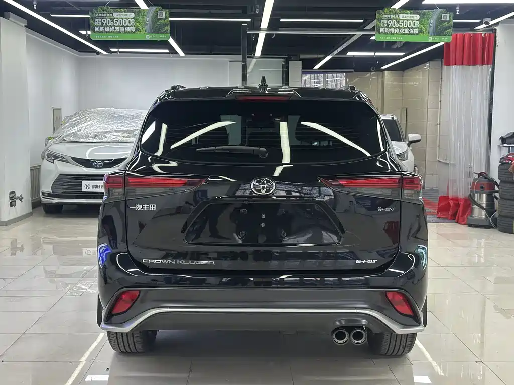 Toyota Crown Kluger 2025