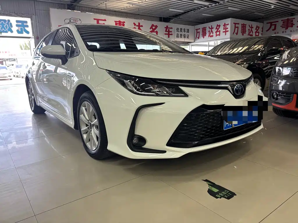 Toyota Corolla 2023 — фото 15