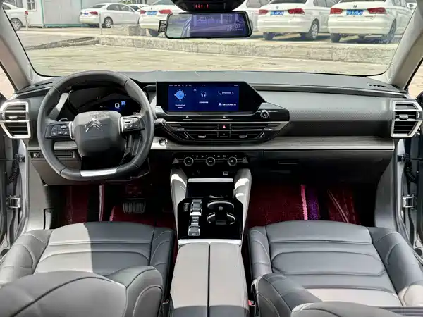 Citroën Versailles C5 X 2022