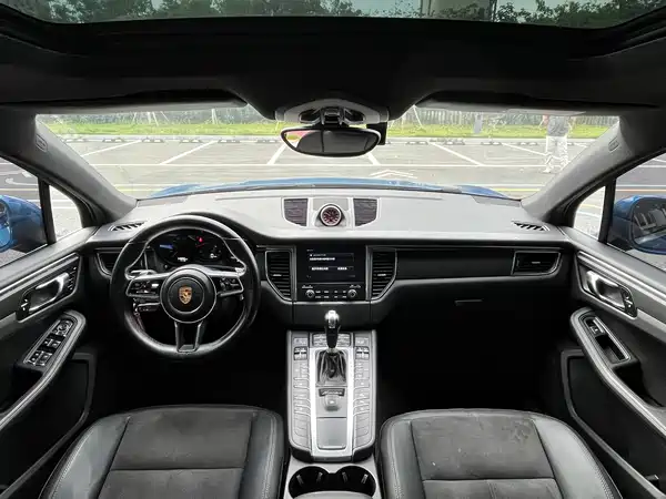 Porsche Macan 2016
