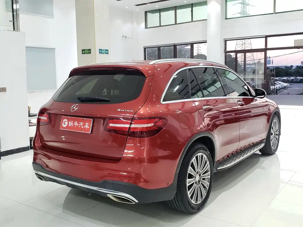 Mercedes-Benz GLC 2017 — фото 11