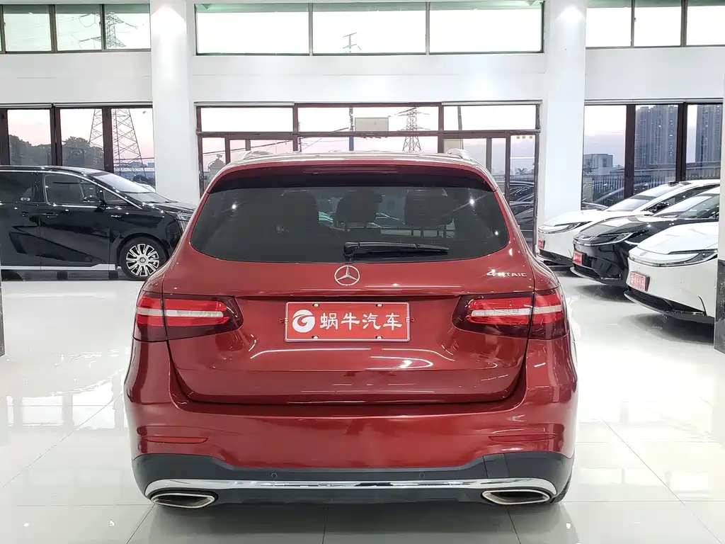 Mercedes-Benz GLC 2017 — фото 12