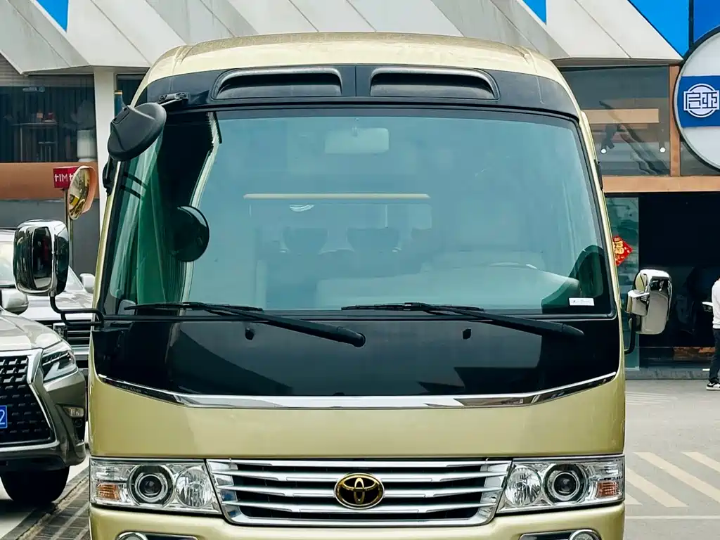 Toyota Coaster 2021 — фото 2