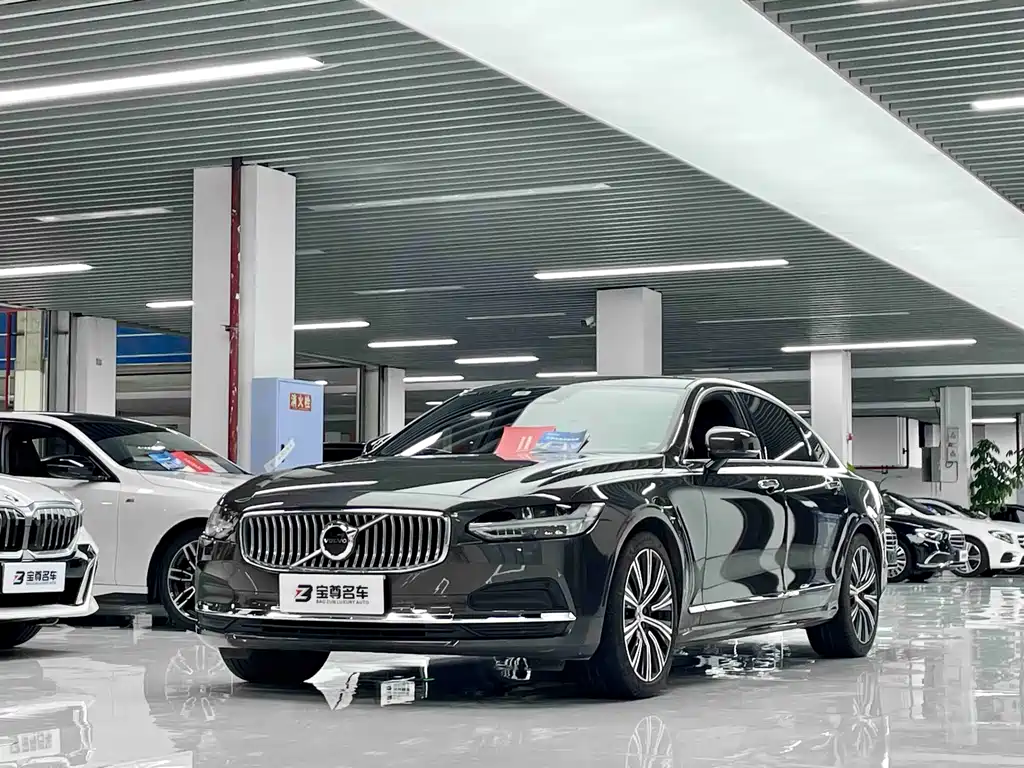 Volvo S90 2022
