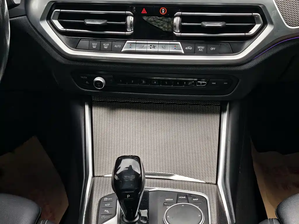 BMW 3 Series 2020 — фото 15