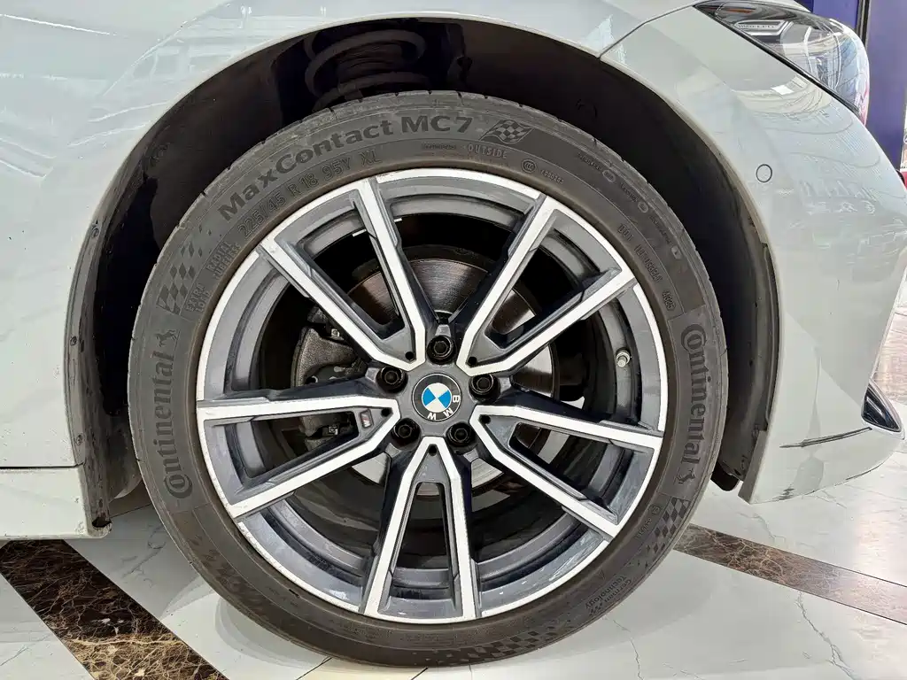 BMW 3 Series 2023 — фото 14