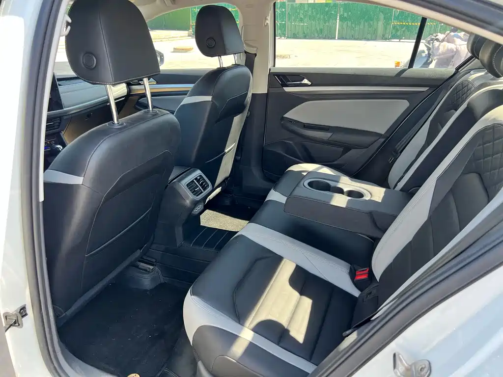 Volkswagen Bora 2023