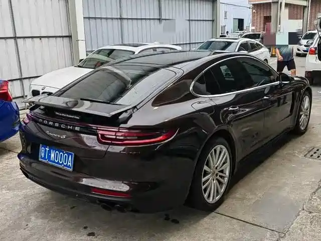 Porsche Panamera 2019 — фото 3