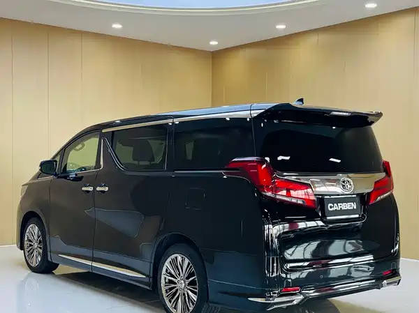 Toyota Alphard 2023