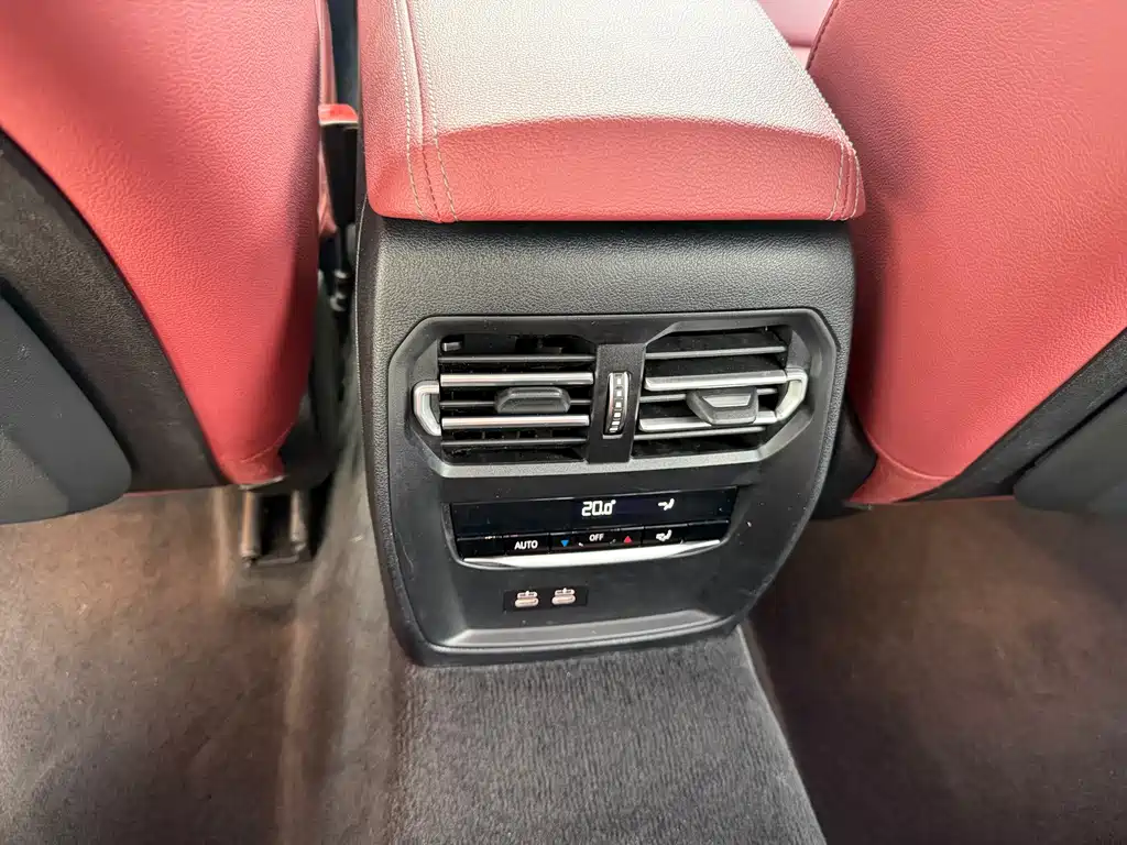 BMW 3 Series 2021 — фото 14