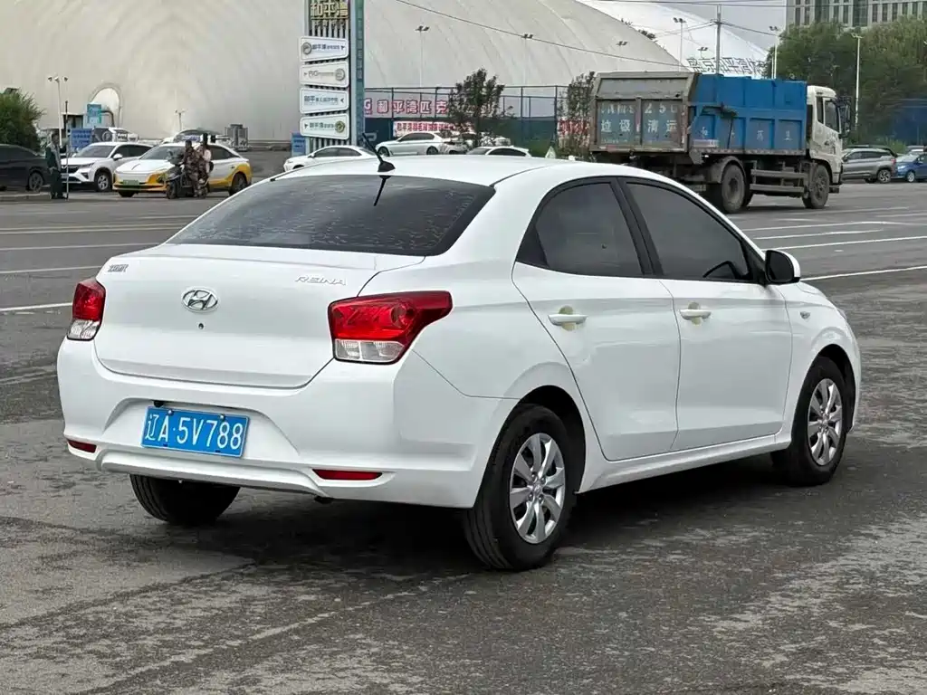 Hyundai Accent 2021 — фото 4