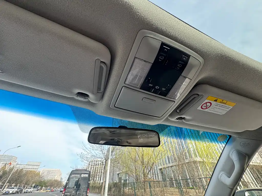 Toyota Prado 2018 — фото 10