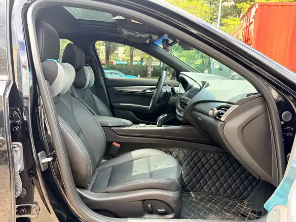 Cadillac CT5 2024