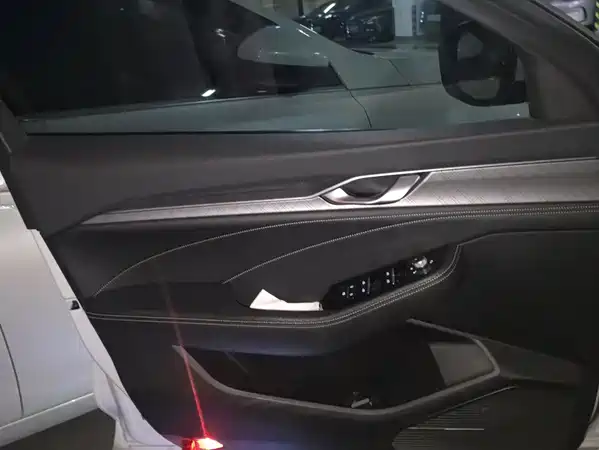 Geely Xingrui 2021