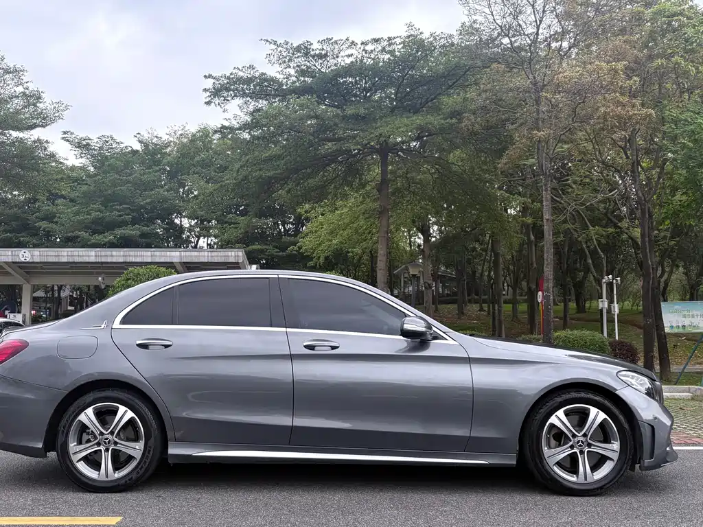 Mercedes-Benz C-Class 2018 — фото 10